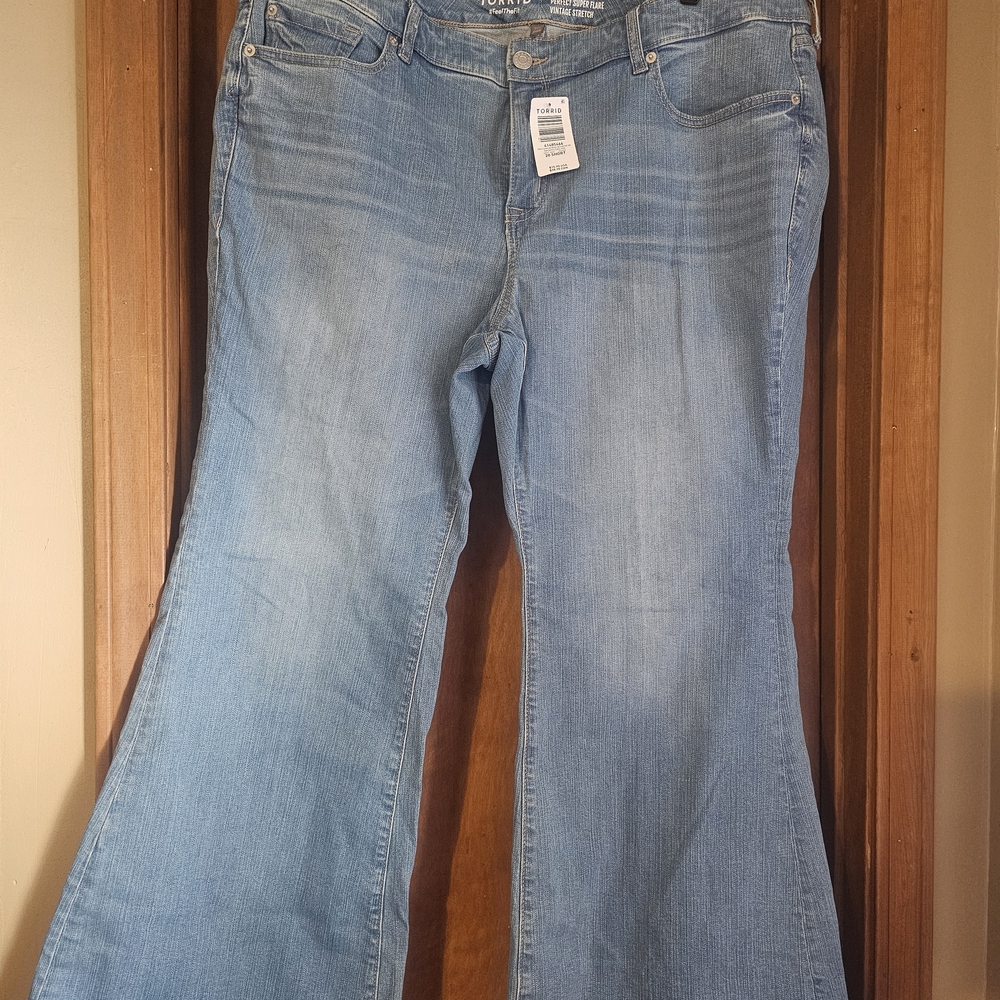 Torrid Superflare Vintage Stretch Jeans 20 Short Nwt